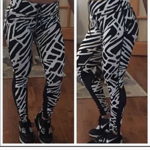 Donated:Epic Lux Cropped Print Leggings